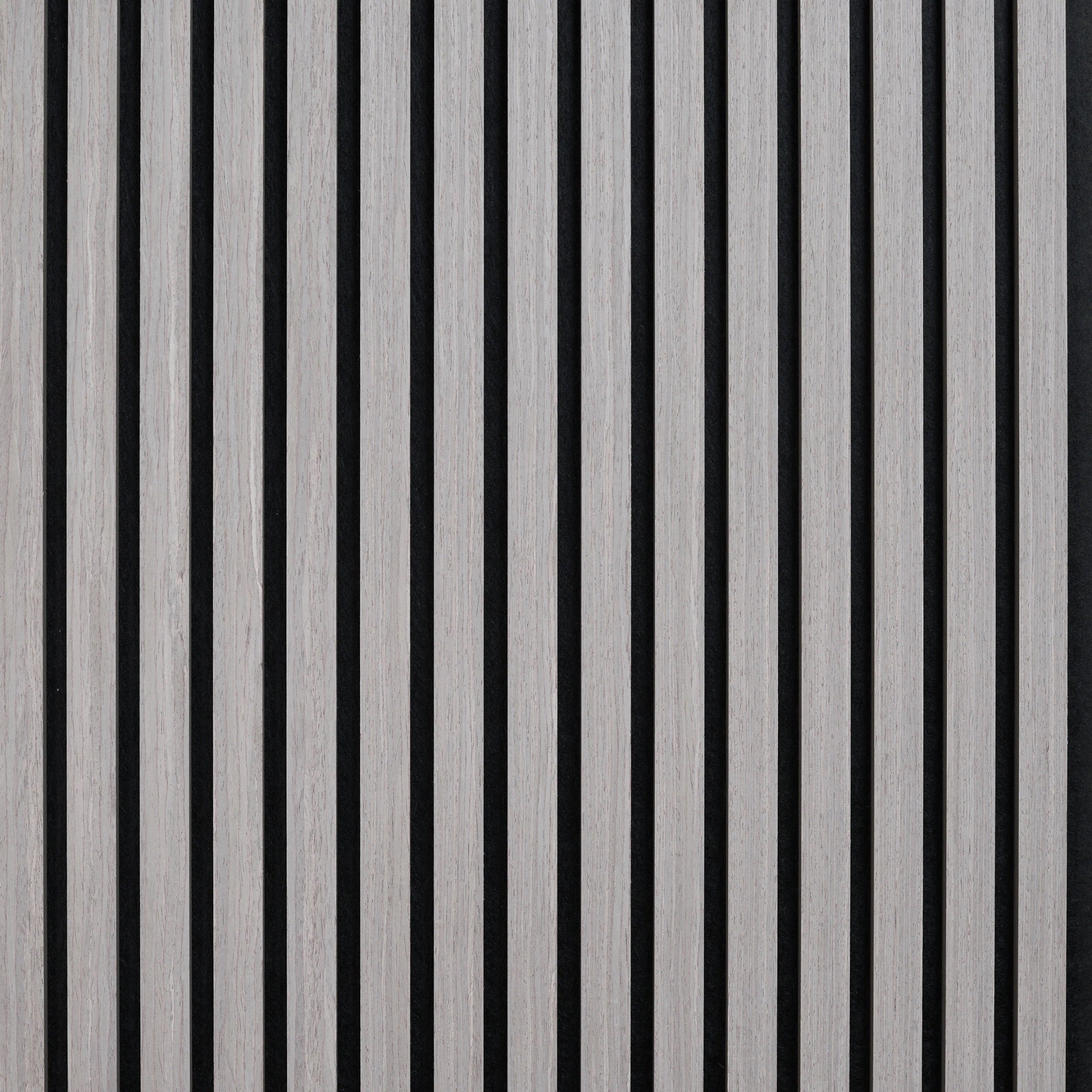 Panel Oak Grey 
Size: 21*600*2400mm
3 pieces 1 box